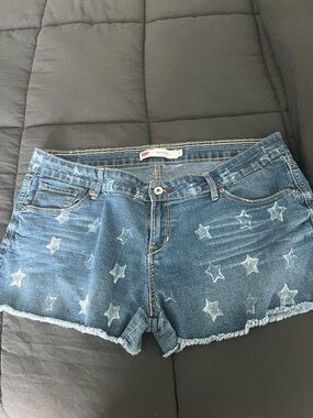 Levi's Blue Star-Print Denim Shorts